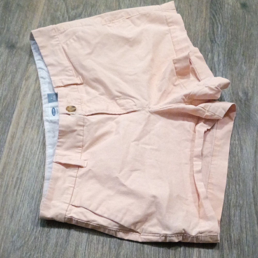Old Navy Women's Soft Pink Bermudas - Picture 3 of 6